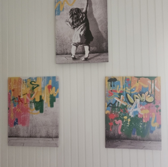 Home Decor display - Picture 2 of 7